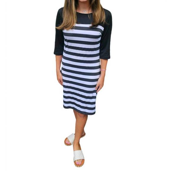 NEW ERMA’S CLOSET striped dress in black/white - Picture 1 of 1
